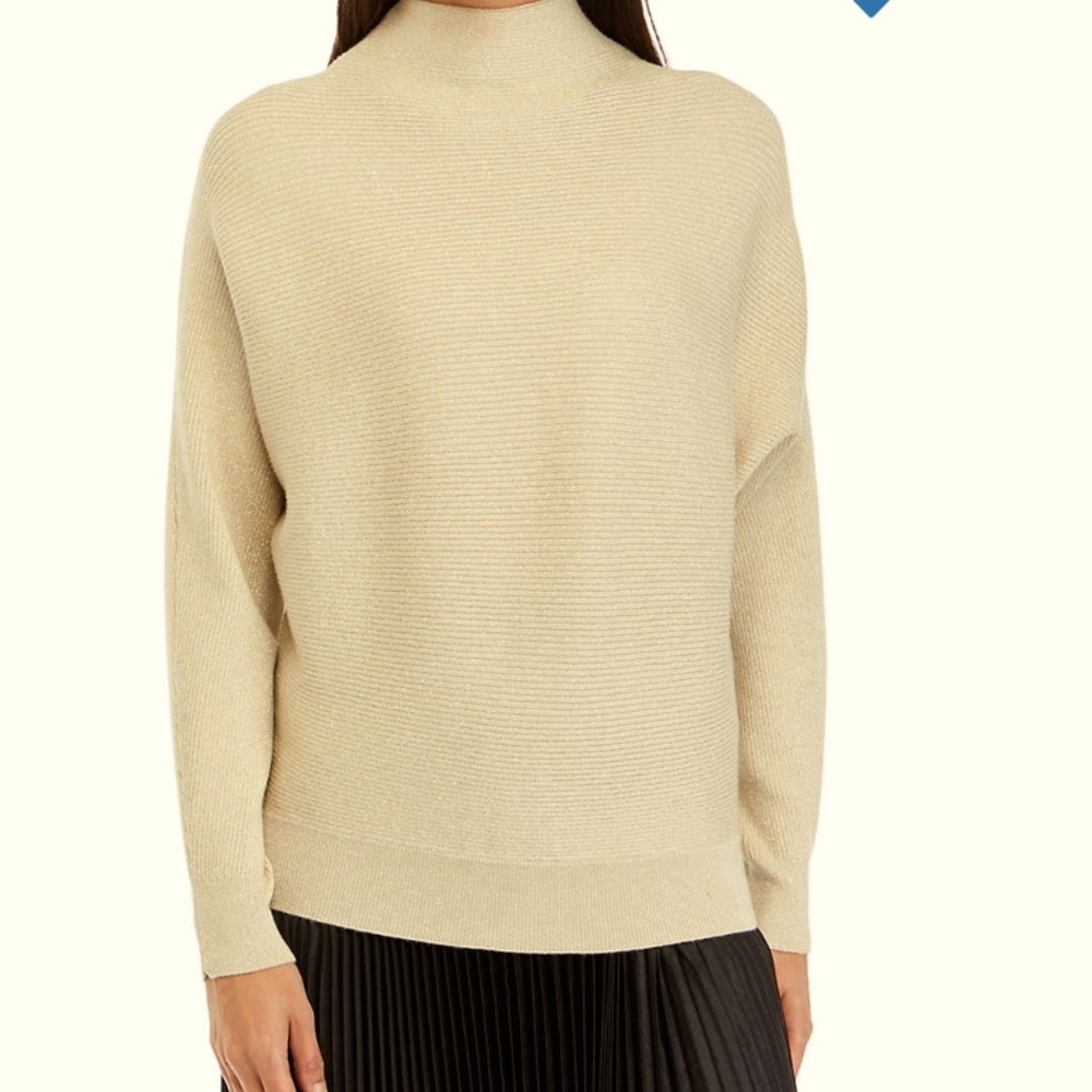 Philosophy. NWT
Long Sleeve Funnel Neck Sweater